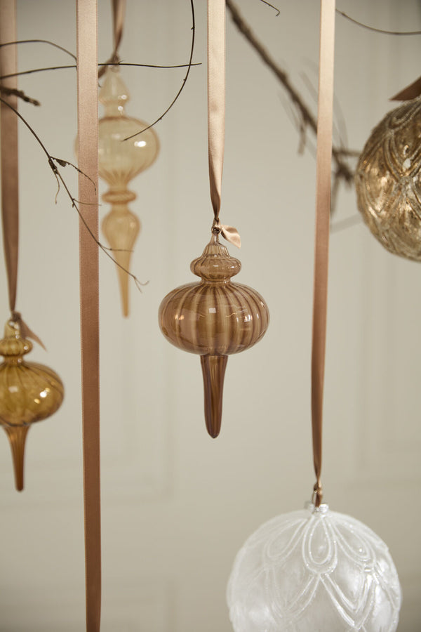 Nicolette Ornament - Smoke, 6.25"H