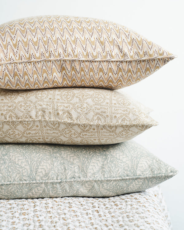 Hakone Shell Linen Cushion, 20" x 20"