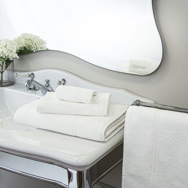 Classic Bath Collection, White