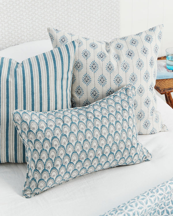 Alacha Mineral Linen Cushion, 22" x 22"