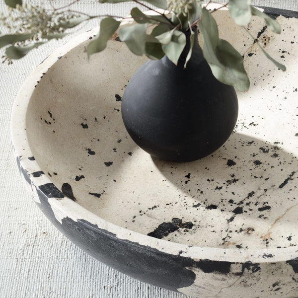 Nouveau Indoor-Outdoor Bowl,  18"Dia x 4"H