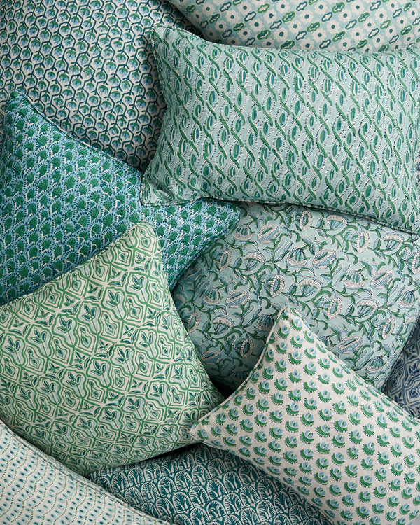 Cadiz Emerald Linen Cushion, 12" x 18"