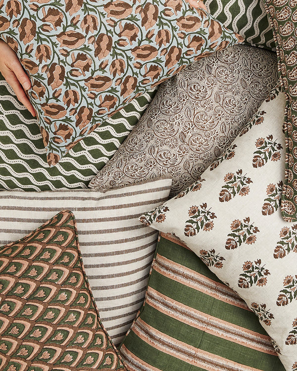 Buzios Rosewood Linen Cushion, 20" x 20"