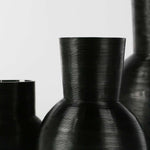 Yeola Vase Medium, Black
