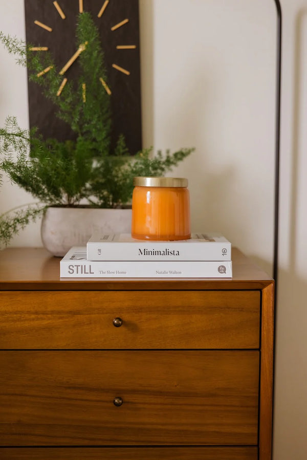 Minimalista: Your Step-By-Step Guide to a Better Home, Wardrobe, and Life