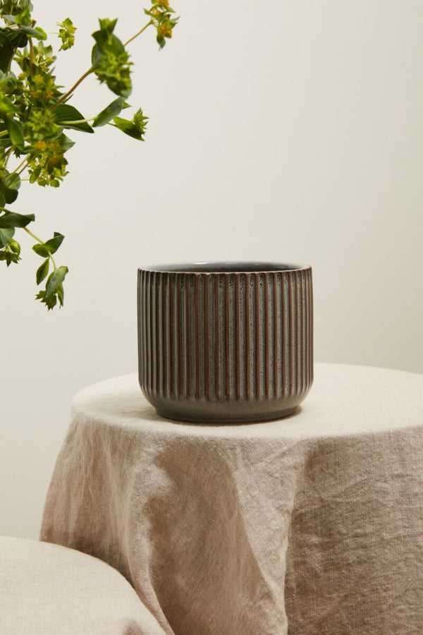 Habitat Pot, 5.25"x 4.25"