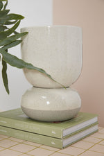 Tartu Pot with Saucer, White, 7" x 10"