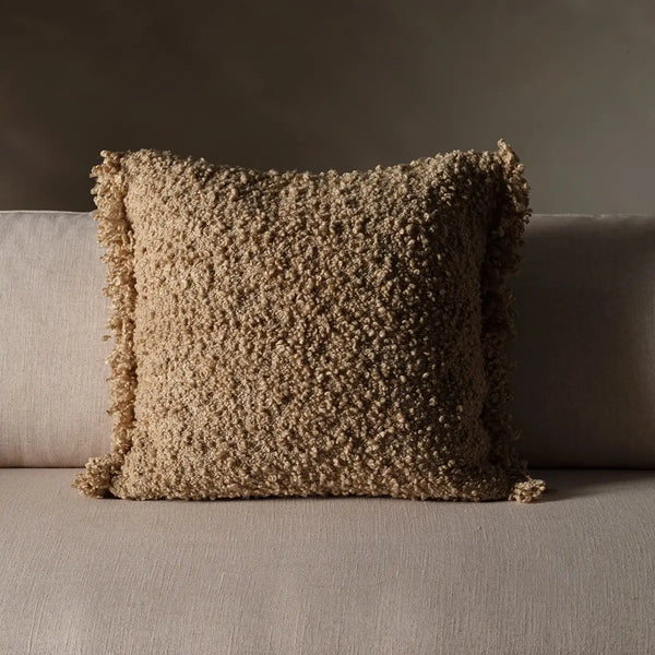 Nisha Angora Pillow AGO26, 20" x 20"