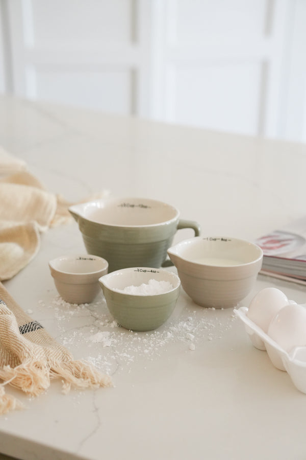 Batter Bowl Measuring Cups, Set of 4, Gray