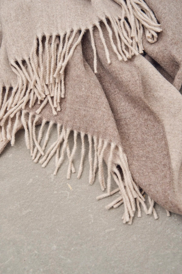 Calm Throw, Shades of Nature