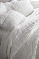 European Linen Box Quilt Collection, White