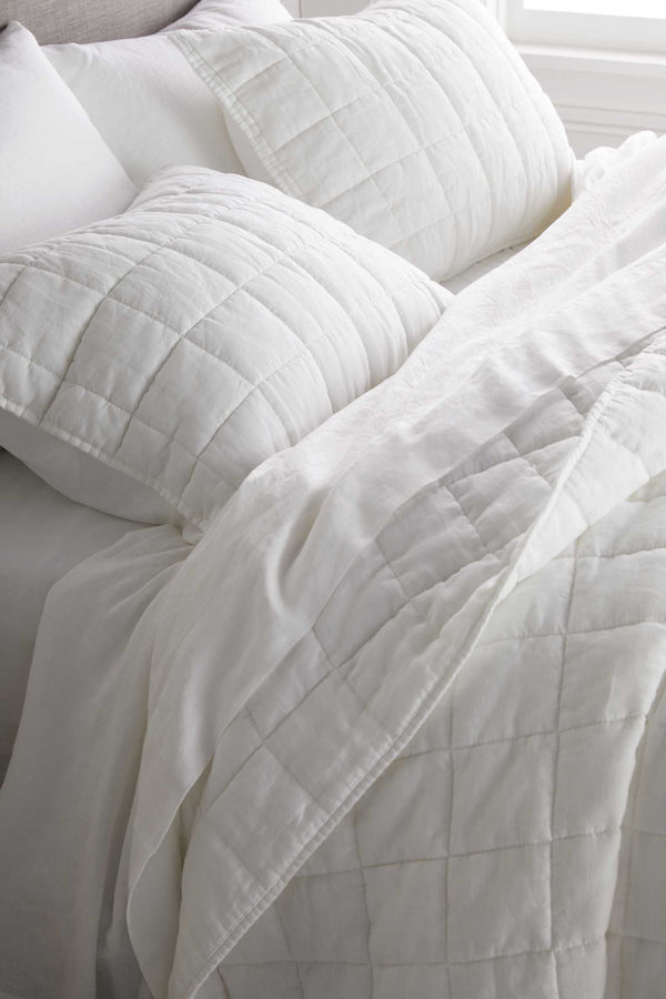 European Linen Box Quilt Collection, White