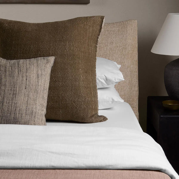 Mila Canteen Margosa Pillow MGP24, 26" x 26"