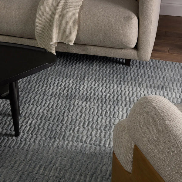 Roan Rug, ROA01