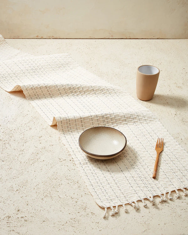 Panalito Runner, Cream