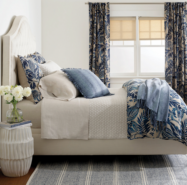 Coronado Indoor/Outdoor Throw, Indigo