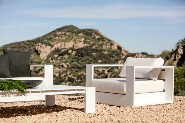 Hayman Lounge Chair, Aluminum White/ Siesta Ivory