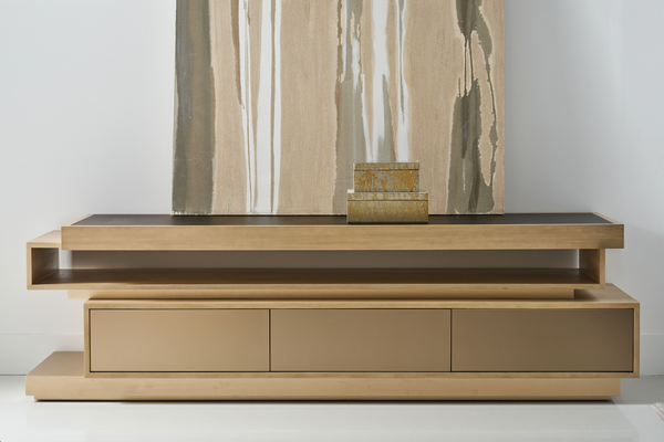 La Moda Media Unit, 82"W x 20"D x 24"H