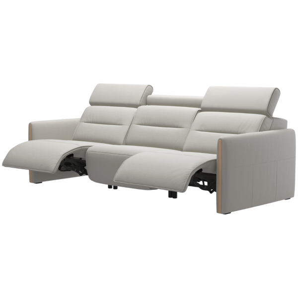 Stressless® Emily Sofa v2 Wood 3s w/3 Power, Paloma Light Grey/Oak