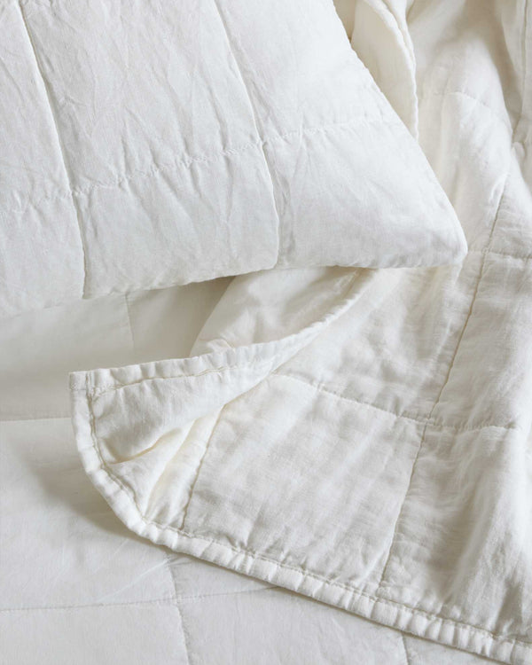 European Linen Box Quilt Collection, White