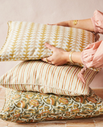 Alacha Amaro Linen Cushion, 20" x 20"