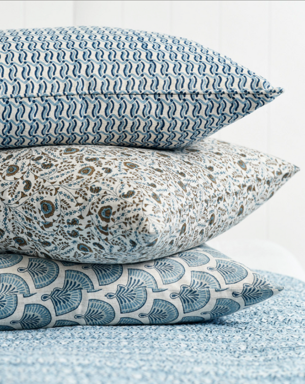Ithaca Riviera Linen Cushion, 14" x 22"