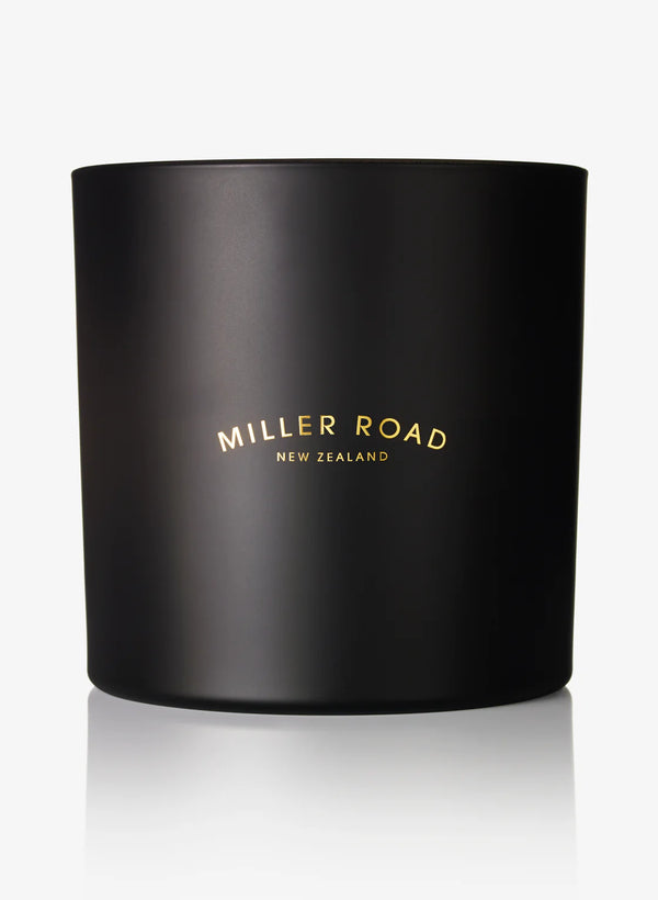 Extra Large Luxury Candle, Black, Available in 2 Scents