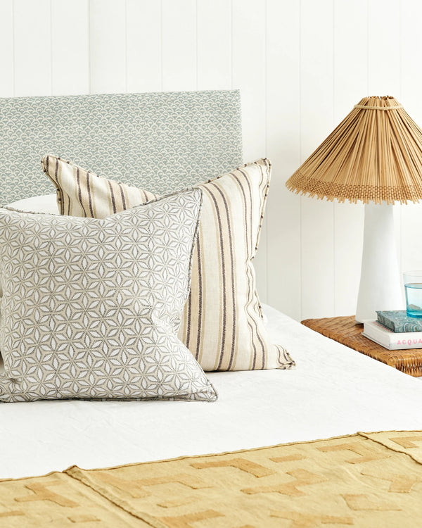 Lido Shell Linen Cushion, 22" x 22"