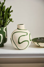 Curvature Vase, 15"x 17.5"