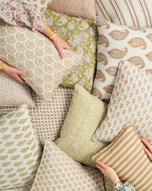 Bodrum Shell Linen Cushion, 12" x 18"
