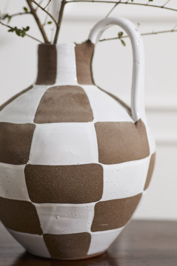 Fairfax Jug - Checker Brown, 14.5"