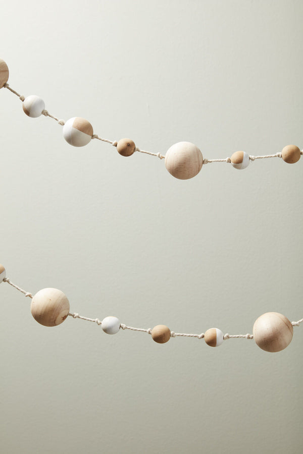 Frosted Bauble Garland, 80"x 2"