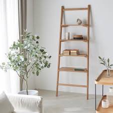 Tosta Leaning Shelf, Light Oak, 26.75" W × 17.25" D × 75.5" H