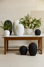 Konos Vase, Black, 2 Sizes