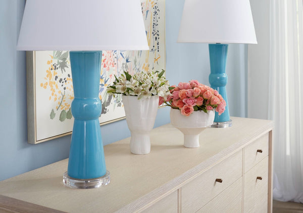 Krissa Small Vase, Blanc de Chine