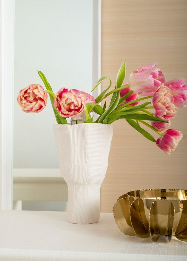 Krissa Large Vase, Blanc de Chine