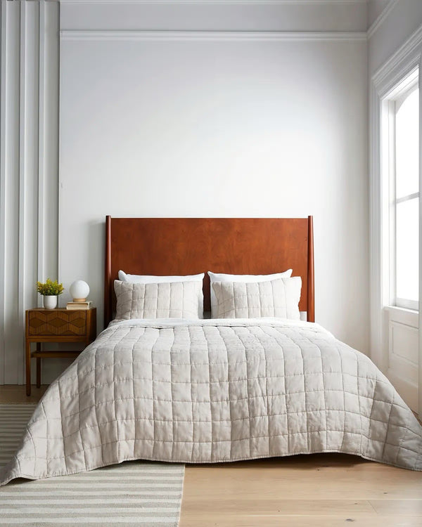 European Linen Box Quilt Collection, White