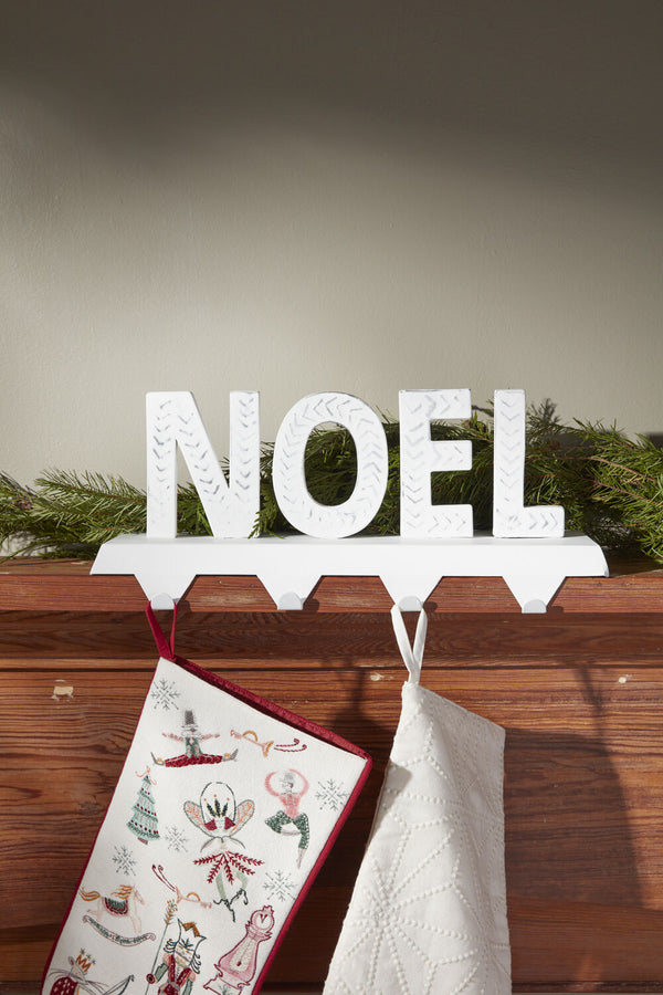 Noel Shelf Hanger, 17"W