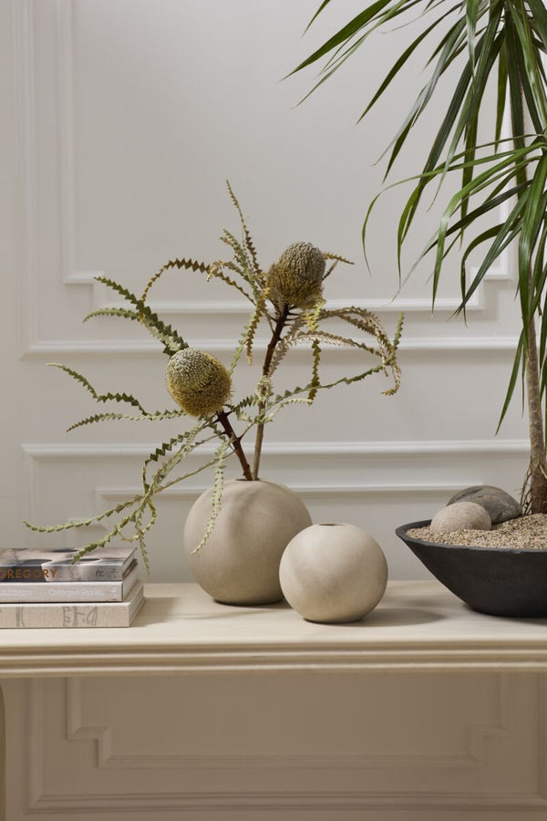 Ovo Vases, 2 Sizes