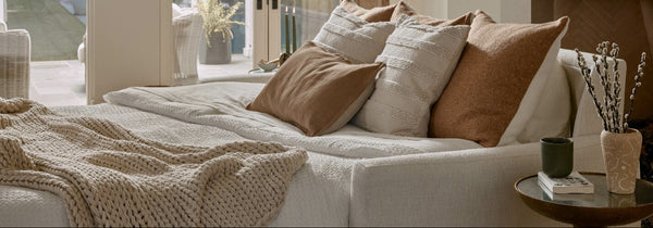 Rogue Sleeper Sofa, Artemis Snow Performance Fabric/Ebony, King, 93"W
