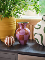 Curvature Vase, 15"x 17.5"