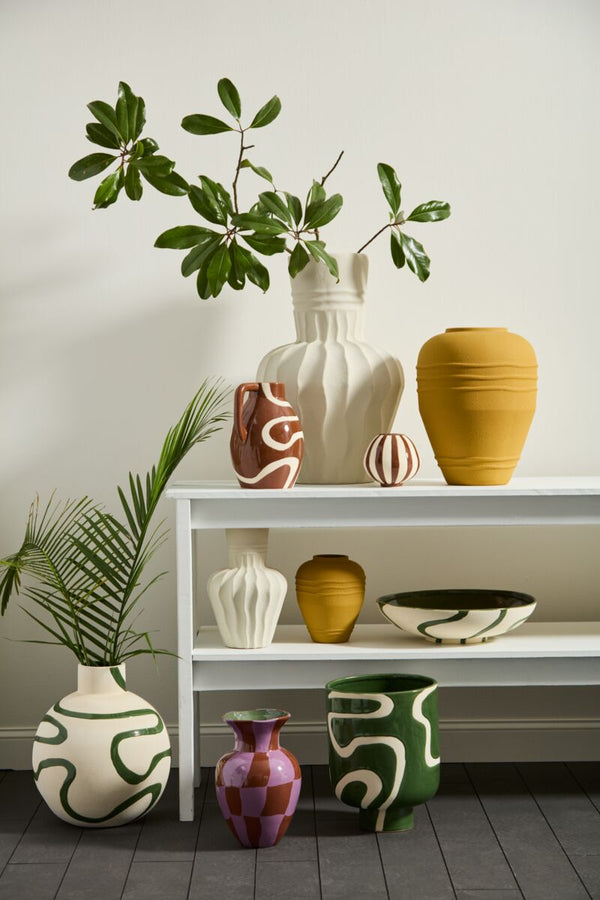 Curvature Vase, 15"x 17.5"