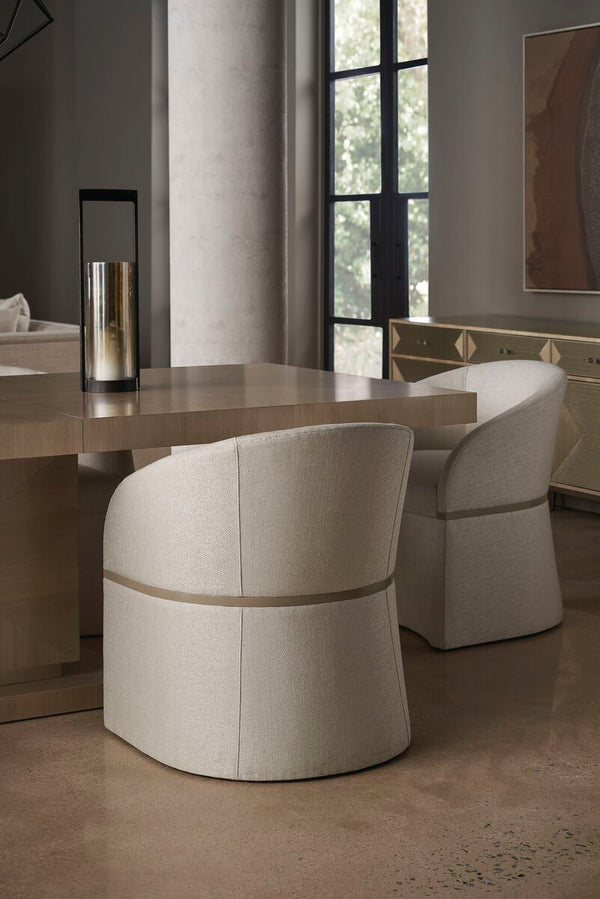 Horizon Extendable Dining Table, 84"-105"W x 44"D x 30"H