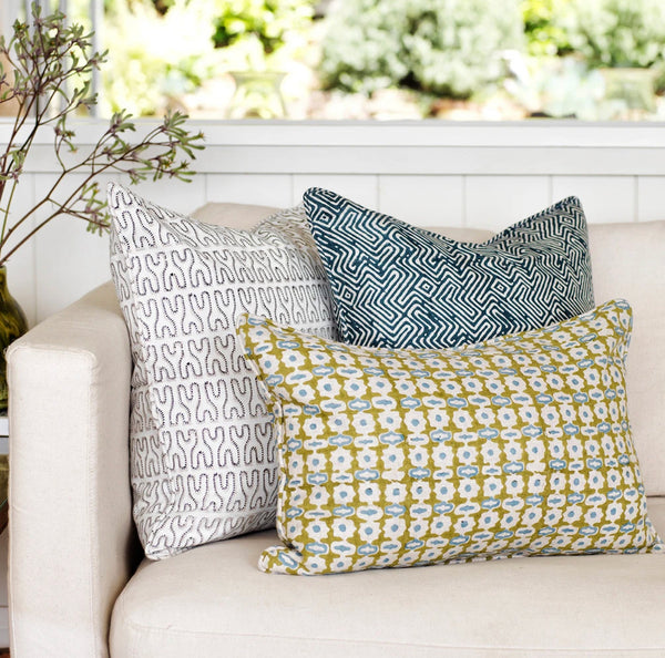 Nagari Chalk Linen Cushion, 20" x 20"