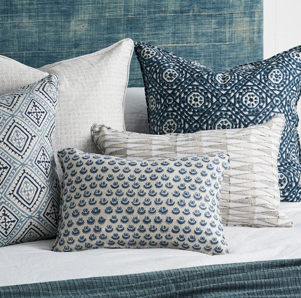 Tangier Chalk Linen Cushion, 14" x 22"