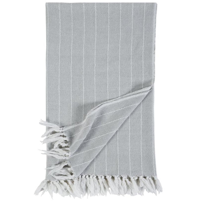 Henley Throw, Sky