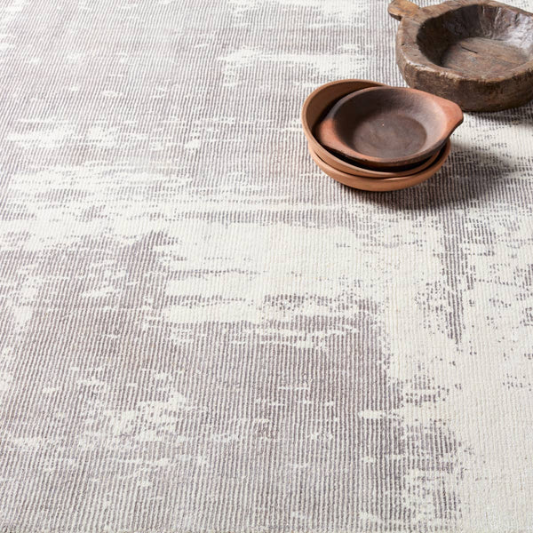 Juliette Arabella Rug, Star White/ Smoked Pearl
