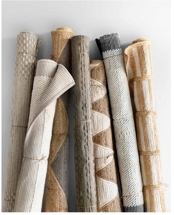 Moreno - 01, Ivory / Black
