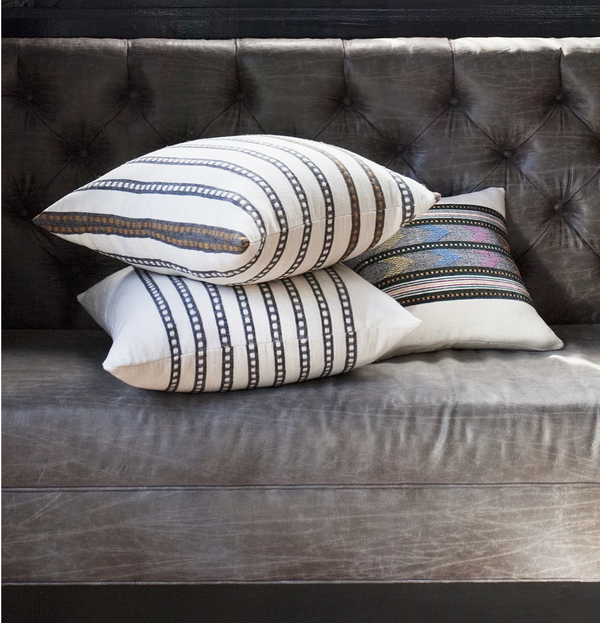 Dessie Pillow, 18" x 18"