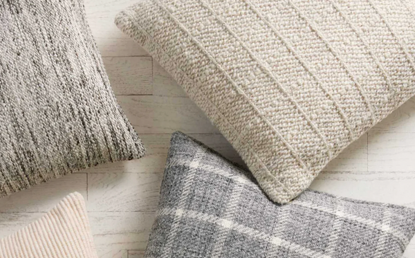 Pmh0018 Ivory, 22" x 22", Magnolia Home by Joanna Gaines × Loloi